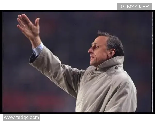 北京网球队边路渗透战术解析与实战应用探讨